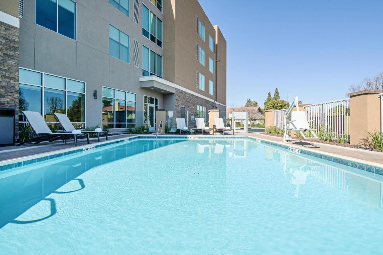 Hyatt Place Bakersfield Exterior foto